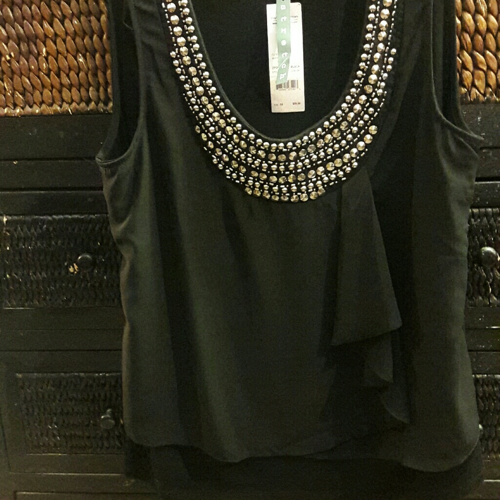 Sleeveless blouse